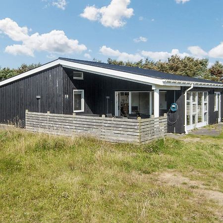 10 Person Holiday Home In Harbo Re Harboor Exterior photo